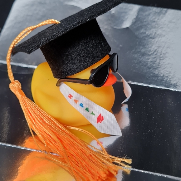 Graduation Aviator Sunglasses Duck (GOLD tassel) - Picture 5 of 5